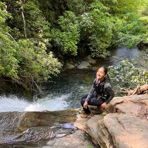 Meet your Posher, Alicia